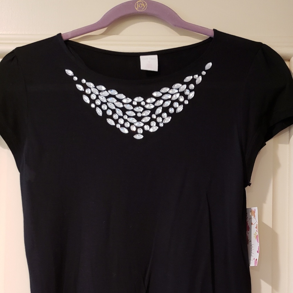 WILD PEARL EMBELLISHED TOP SIZE M JUNIORS NWT
